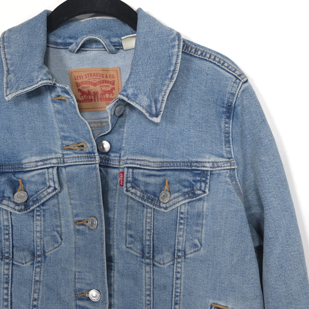 LEVI'S STRAUSS Women's MEDIUM Denim Jacket Light Wash Classic Trucker 29945-0012 - Picture 8 of 13